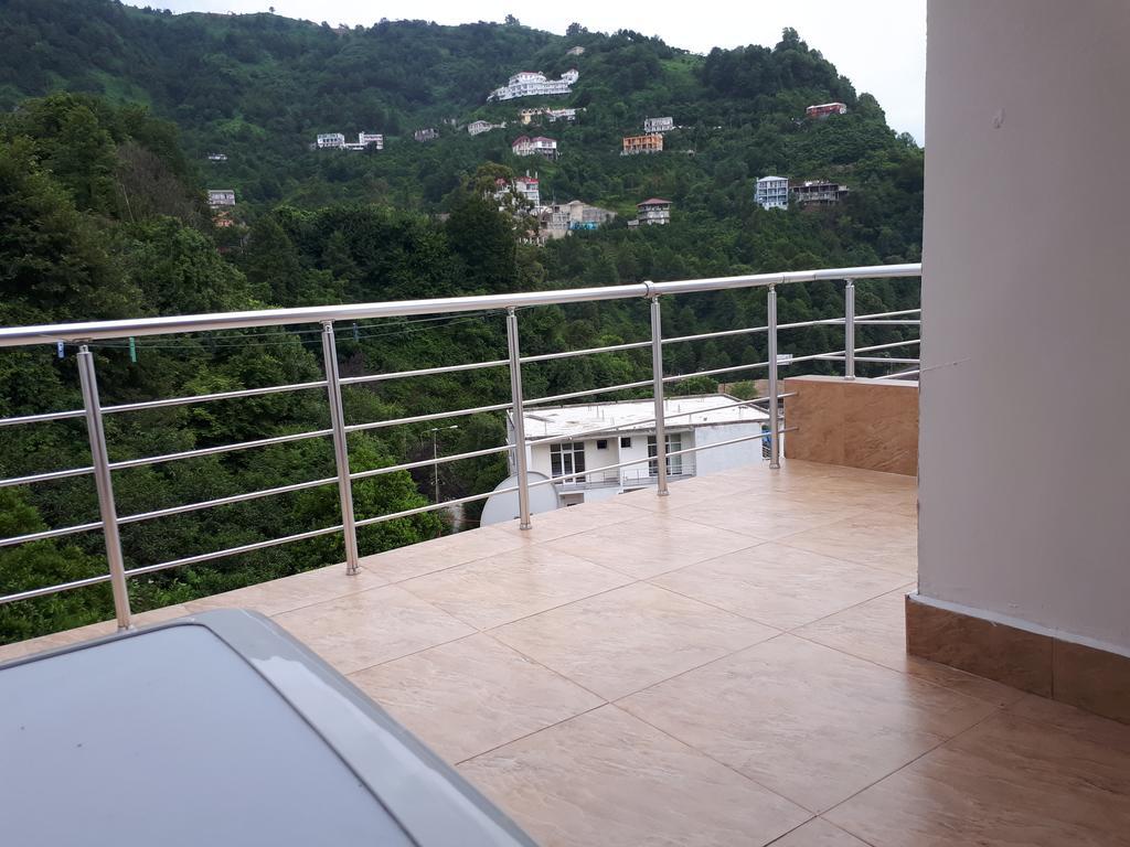 Rezo'S House Hotel Kvariati Exterior foto